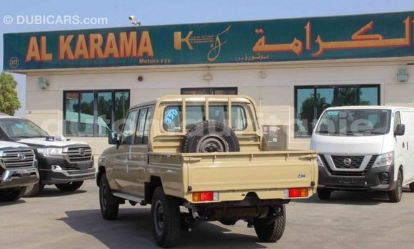 Acheter Import Voiture Toyota Land Cruiser Beige à Import - Dubai, Adrar Acheter Import Voiture Toyota Land Cruiser Beige à Import - Dubai, Adrar