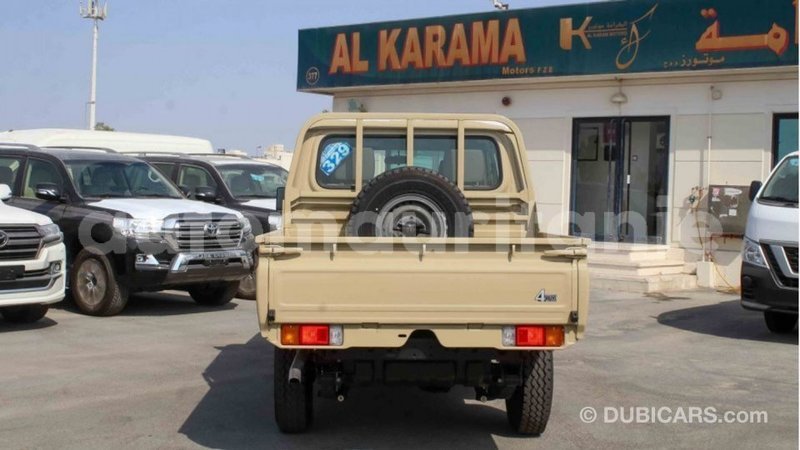Big with watermark toyota land cruiser adrar import dubai 2703