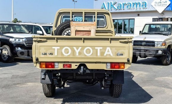 Acheter Import Voiture Toyota Land Cruiser Beige à Import - Dubai, Adrar Acheter Import Voiture Toyota Land Cruiser Beige à Import - Dubai, Adrar