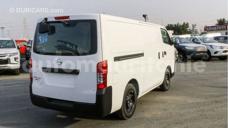 Big with watermark nissan urvan adrar import dubai 2707