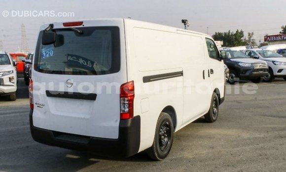 Acheter Import Voiture Nissan Urvan Blanc à Import - Dubai, Adrar Acheter Import Voiture Nissan Urvan Blanc à Import - Dubai, Adrar