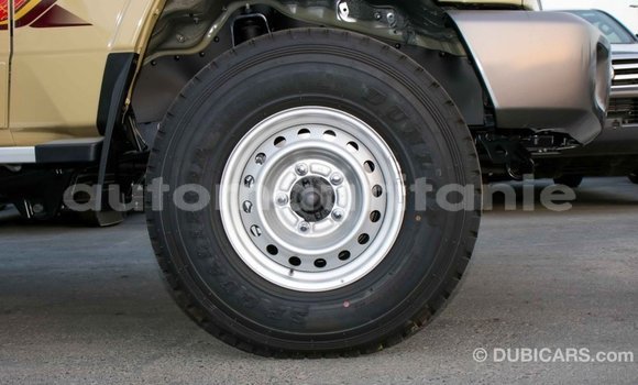 Acheter Import Voiture Toyota Land Cruiser Beige à Import - Dubai, Adrar Acheter Import Voiture Toyota Land Cruiser Beige à Import - Dubai, Adrar