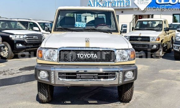 Acheter Import Voiture Toyota Land Cruiser Beige à Import - Dubai, Adrar Acheter Import Voiture Toyota Land Cruiser Beige à Import - Dubai, Adrar