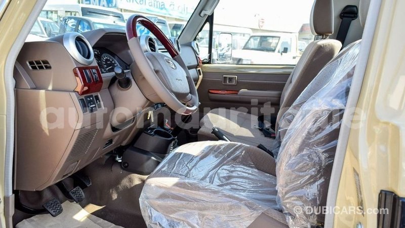 Big with watermark toyota land cruiser adrar import dubai 2710