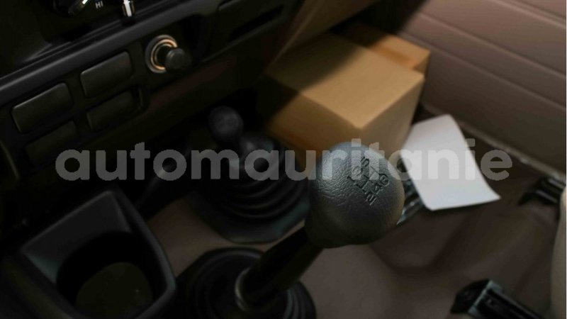 Big with watermark toyota land cruiser adrar import dubai 2711