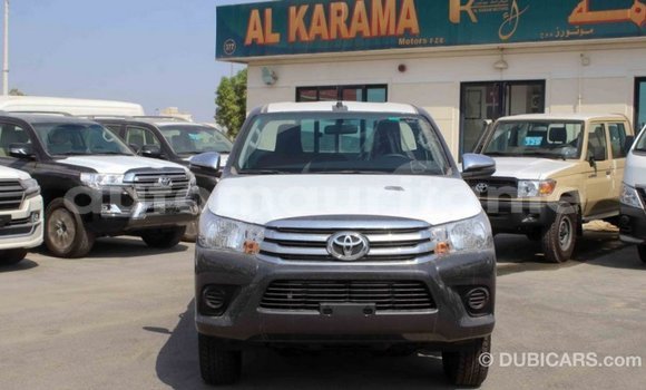 Acheter Import Voiture Toyota Hilux Autre à Import - Dubai, Adrar Acheter Import Voiture Toyota Hilux Autre à Import - Dubai, Adrar