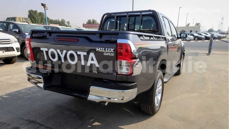 Big with watermark toyota hilux adrar import dubai 2714
