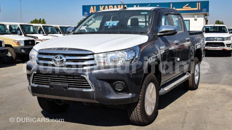 Big with watermark toyota hilux adrar import dubai 2721