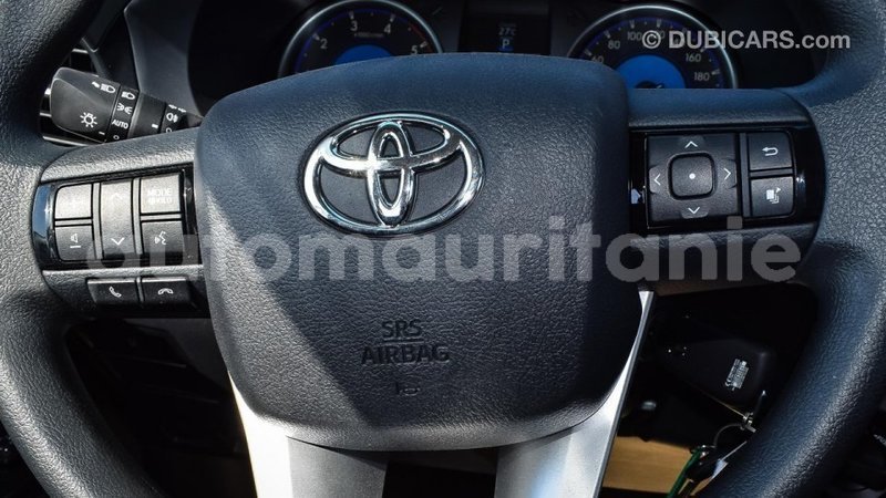 Big with watermark toyota hilux adrar import dubai 2721