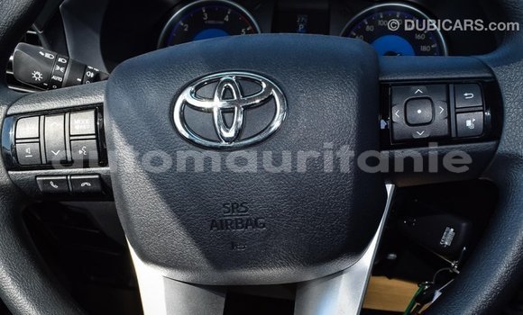 Acheter Import Voiture Toyota Hilux Autre à Import - Dubai, Adrar Acheter Import Voiture Toyota Hilux Autre à Import - Dubai, Adrar