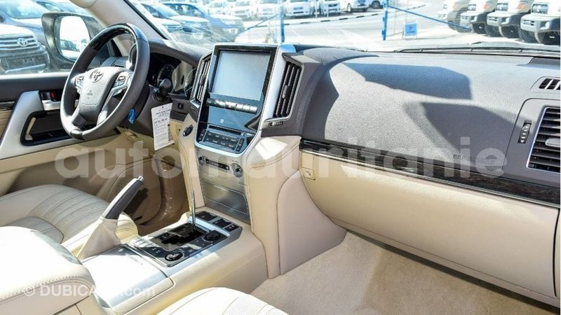 Big with watermark toyota land cruiser adrar import dubai 2722