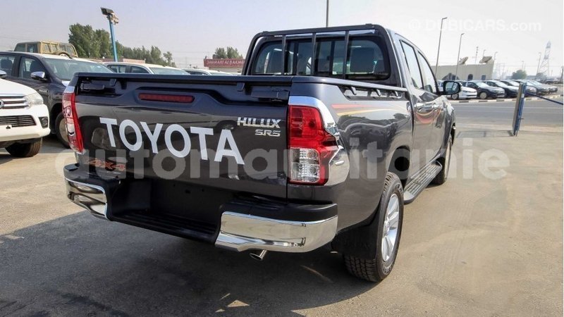 Big with watermark toyota hilux adrar import dubai 2724