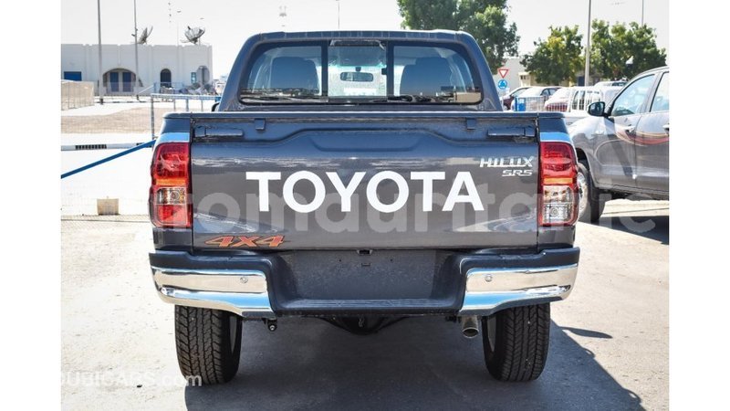 Big with watermark toyota hilux adrar import dubai 2729