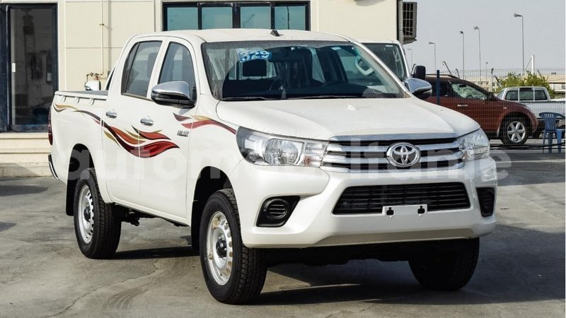 Big with watermark toyota hilux adrar import dubai 2732