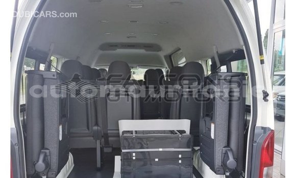 Acheter Import Voiture Toyota Hiace Blanc à Import - Dubai, Adrar Acheter Import Voiture Toyota Hiace Blanc à Import - Dubai, Adrar
