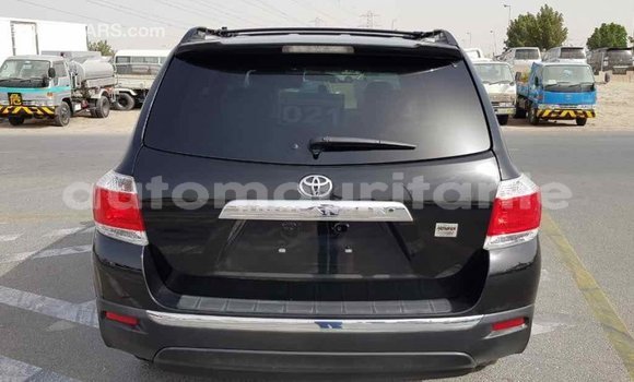 Acheter Import Voiture Toyota Highlander Noir à Import - Dubai, Adrar Acheter Import Voiture Toyota Highlander Noir à Import - Dubai, Adrar