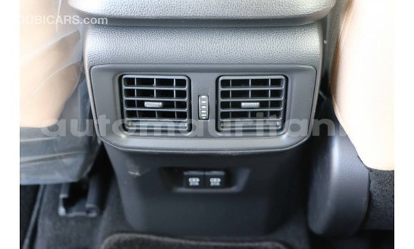 Buy Import Toyota HiAce White Truck in Import - Dubai in Adrar Buy Import Toyota HiAce White Truck in Import - Dubai in Adrar