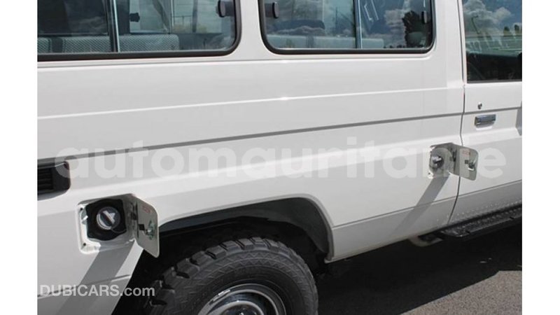 Big with watermark toyota land cruiser adrar import dubai 2743