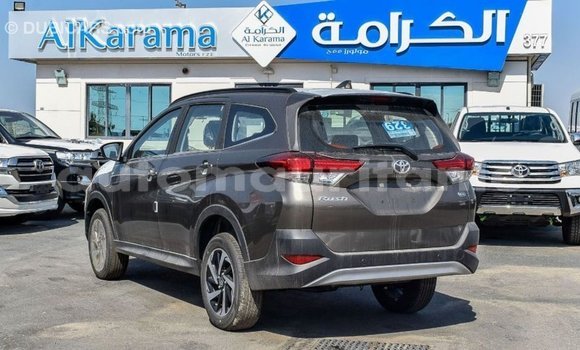 Acheter Import Voiture Toyota Rush Marron à Import - Dubai, Adrar Acheter Import Voiture Toyota Rush Marron à Import - Dubai, Adrar