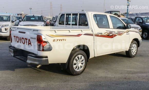 Acheter Import Voiture Toyota Hilux Blanc à Import - Dubai, Adrar Acheter Import Voiture Toyota Hilux Blanc à Import - Dubai, Adrar