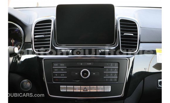 Buy Import Mercedes-Benz 190 Black Car in Import - Dubai in Adrar Buy Import Mercedes-Benz 190 Black Car in Import - Dubai in Adrar