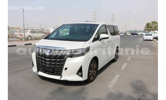 Buy Import Toyota Alphard White Car in Import - Dubai in Adrar Buy Import Toyota Alphard White Car in Import - Dubai in Adrar