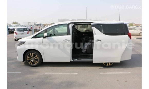 Buy Import Toyota Alphard White Car in Import - Dubai in Adrar Buy Import Toyota Alphard White Car in Import - Dubai in Adrar