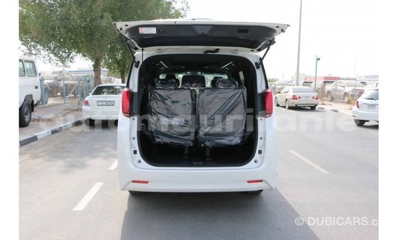 Buy Import Toyota Alphard White Car in Import - Dubai in Adrar Buy Import Toyota Alphard White Car in Import - Dubai in Adrar