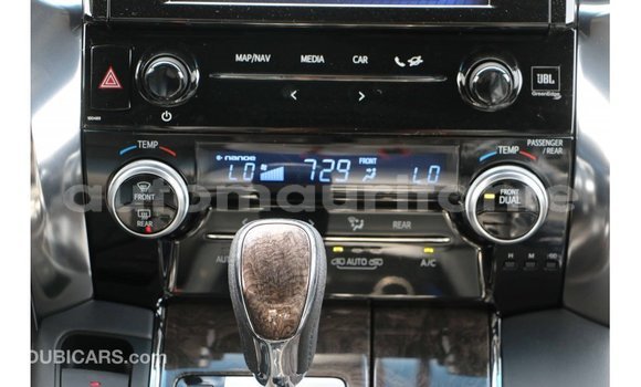 Buy Import Toyota Alphard White Car in Import - Dubai in Adrar Buy Import Toyota Alphard White Car in Import - Dubai in Adrar