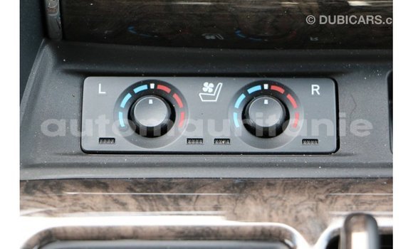 Buy Import Toyota Alphard White Car in Import - Dubai in Adrar Buy Import Toyota Alphard White Car in Import - Dubai in Adrar