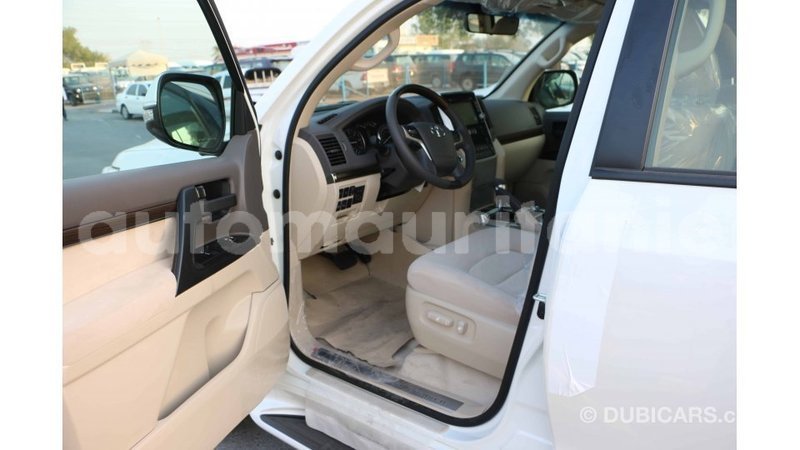 Big with watermark toyota land cruiser adrar import dubai 2754