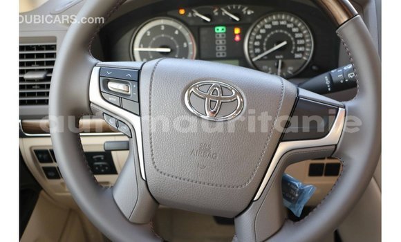Buy Import Toyota Land Cruiser White Car in Import - Dubai in Adrar Buy Import Toyota Land Cruiser White Car in Import - Dubai in Adrar