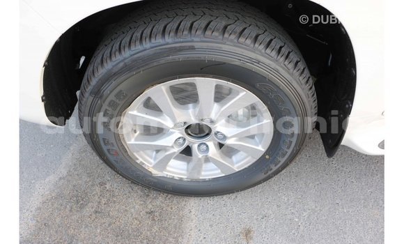Buy Import Toyota Land Cruiser White Car in Import - Dubai in Adrar Buy Import Toyota Land Cruiser White Car in Import - Dubai in Adrar