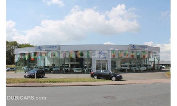 Acheter Import Voiture Toyota Hilux Blanc à Import - Dubai, Adrar Acheter Import Voiture Toyota Hilux Blanc à Import - Dubai, Adrar