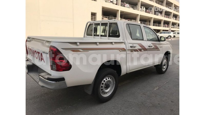Big with watermark toyota hilux adrar import dubai 2756