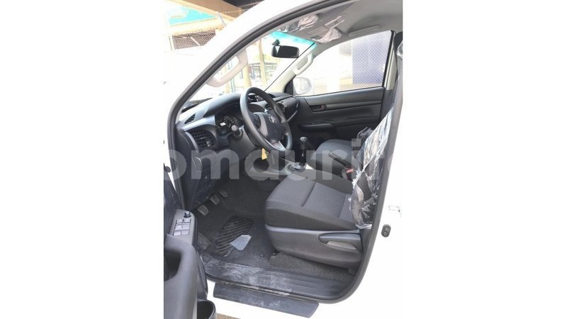 Big with watermark toyota hilux adrar import dubai 2756