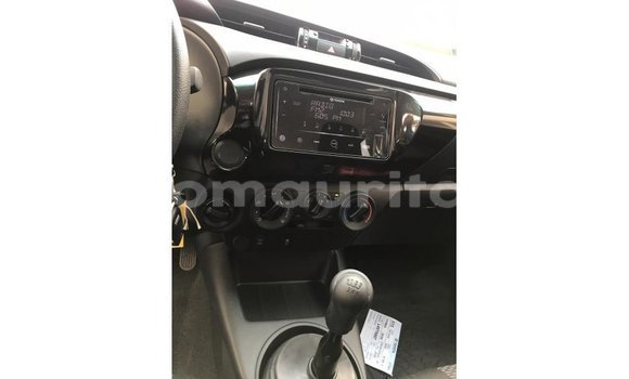 Buy Import Toyota Hilux White Car in Import - Dubai in Adrar Buy Import Toyota Hilux White Car in Import - Dubai in Adrar
