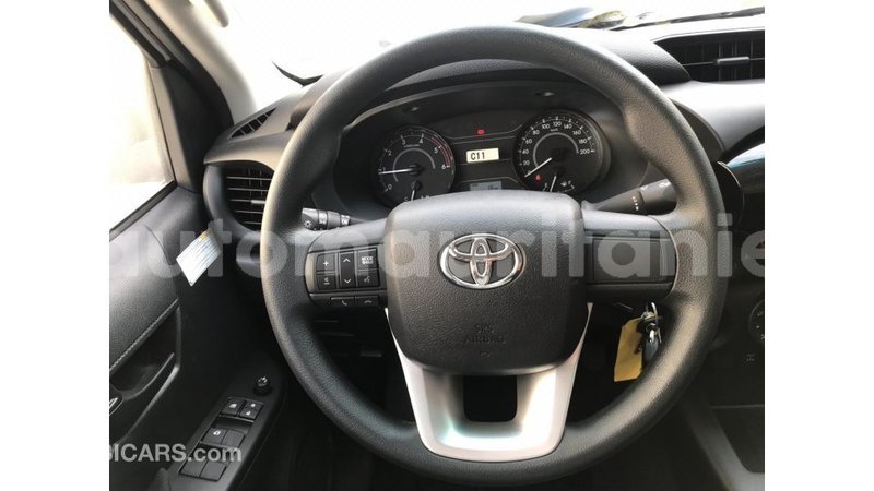 Big with watermark toyota hilux adrar import dubai 2756