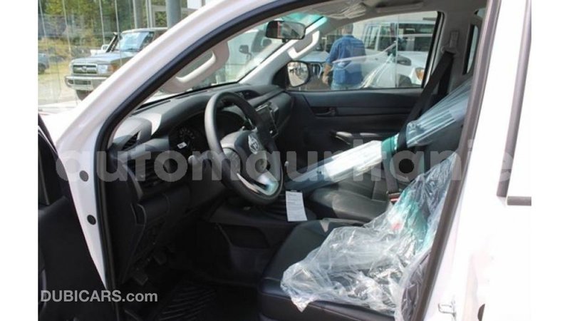 Big with watermark toyota hilux adrar import dubai 2760