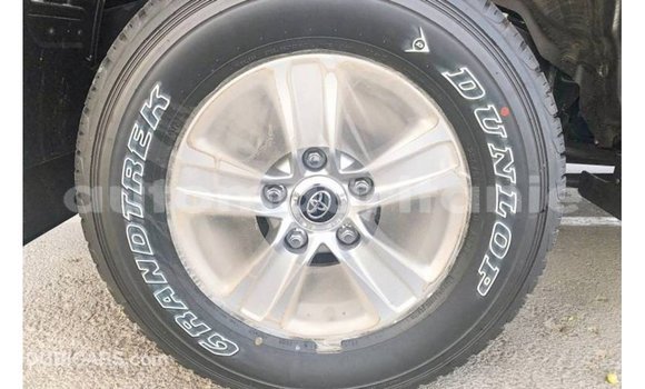 Acheter Import Voiture Toyota Land Cruiser Noir à Import - Dubai, Adrar Acheter Import Voiture Toyota Land Cruiser Noir à Import - Dubai, Adrar