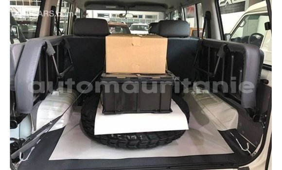 Buy Import Toyota Land Cruiser White Car in Import - Dubai in Adrar Buy Import Toyota Land Cruiser White Car in Import - Dubai in Adrar