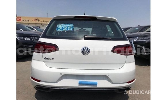 Acheter Import Voiture Volkswagen Golf Blanc à Import - Dubai, Adrar Acheter Import Voiture Volkswagen Golf Blanc à Import - Dubai, Adrar