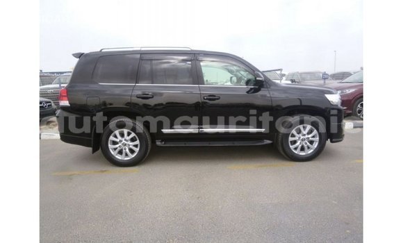 Acheter Import Voiture Toyota Land Cruiser Noir à Import - Dubai, Adrar Acheter Import Voiture Toyota Land Cruiser Noir à Import - Dubai, Adrar