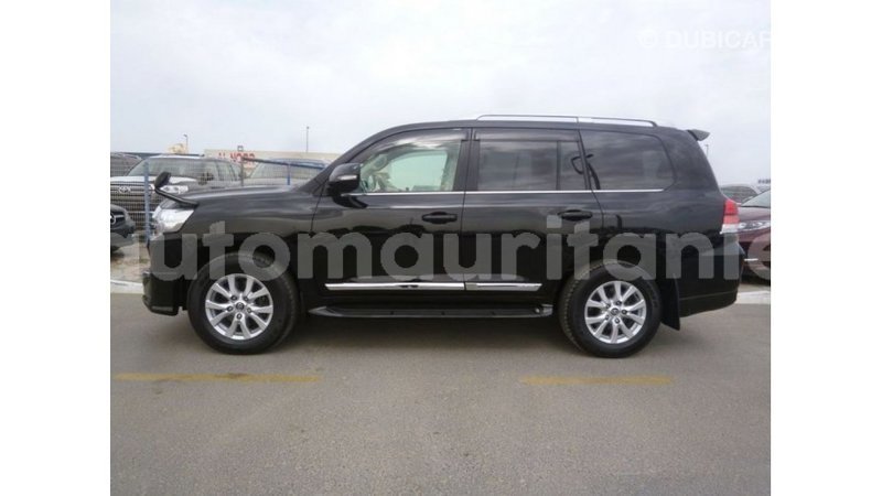 Big with watermark toyota land cruiser adrar import dubai 2785