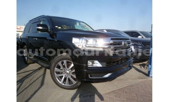 Acheter Import Voiture Toyota Land Cruiser Noir à Import - Dubai, Adrar Acheter Import Voiture Toyota Land Cruiser Noir à Import - Dubai, Adrar