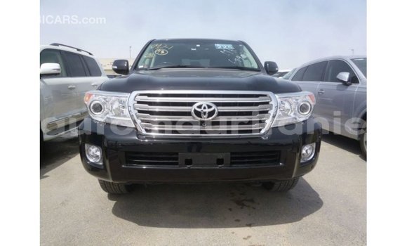 Acheter Import Voiture Toyota Land Cruiser Noir à Import - Dubai, Adrar Acheter Import Voiture Toyota Land Cruiser Noir à Import - Dubai, Adrar