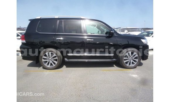 Acheter Import Voiture Toyota Land Cruiser Noir à Import - Dubai, Adrar Acheter Import Voiture Toyota Land Cruiser Noir à Import - Dubai, Adrar