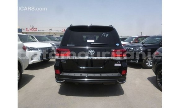 Acheter Import Voiture Toyota Land Cruiser Noir à Import - Dubai, Adrar Acheter Import Voiture Toyota Land Cruiser Noir à Import - Dubai, Adrar