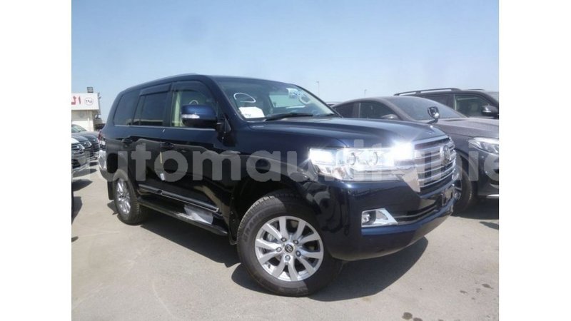 Big with watermark toyota land cruiser adrar import dubai 2793