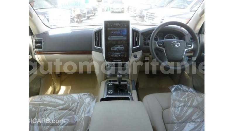 Big with watermark toyota land cruiser adrar import dubai 2793